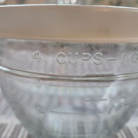 Pampered Chef 4 Cup 1 Quart Classic Glass Measuring Mixing Batter Bowl With Lid - Picture 4 of 10